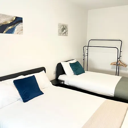 Modern, New, Amazing Apartment In East London! Barking  Exterior photo