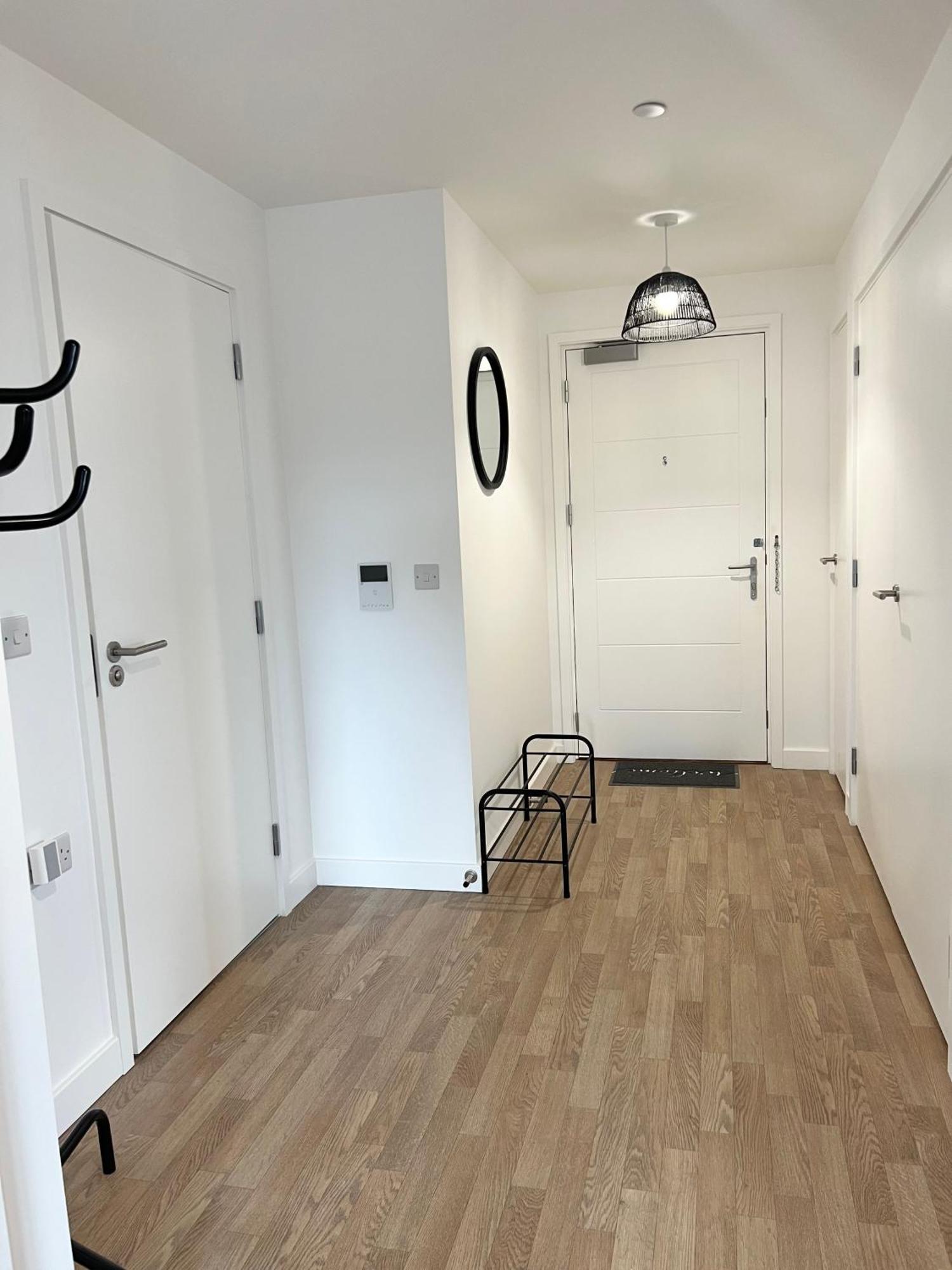 Apartment Modern, New, Amazing In East London!