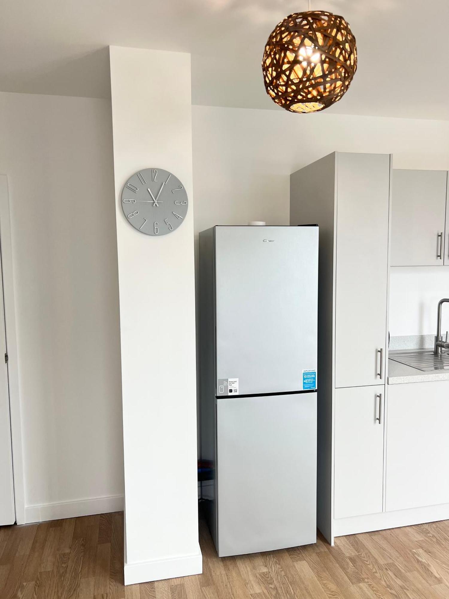 Modern, New, Amazing In East London! Apartment