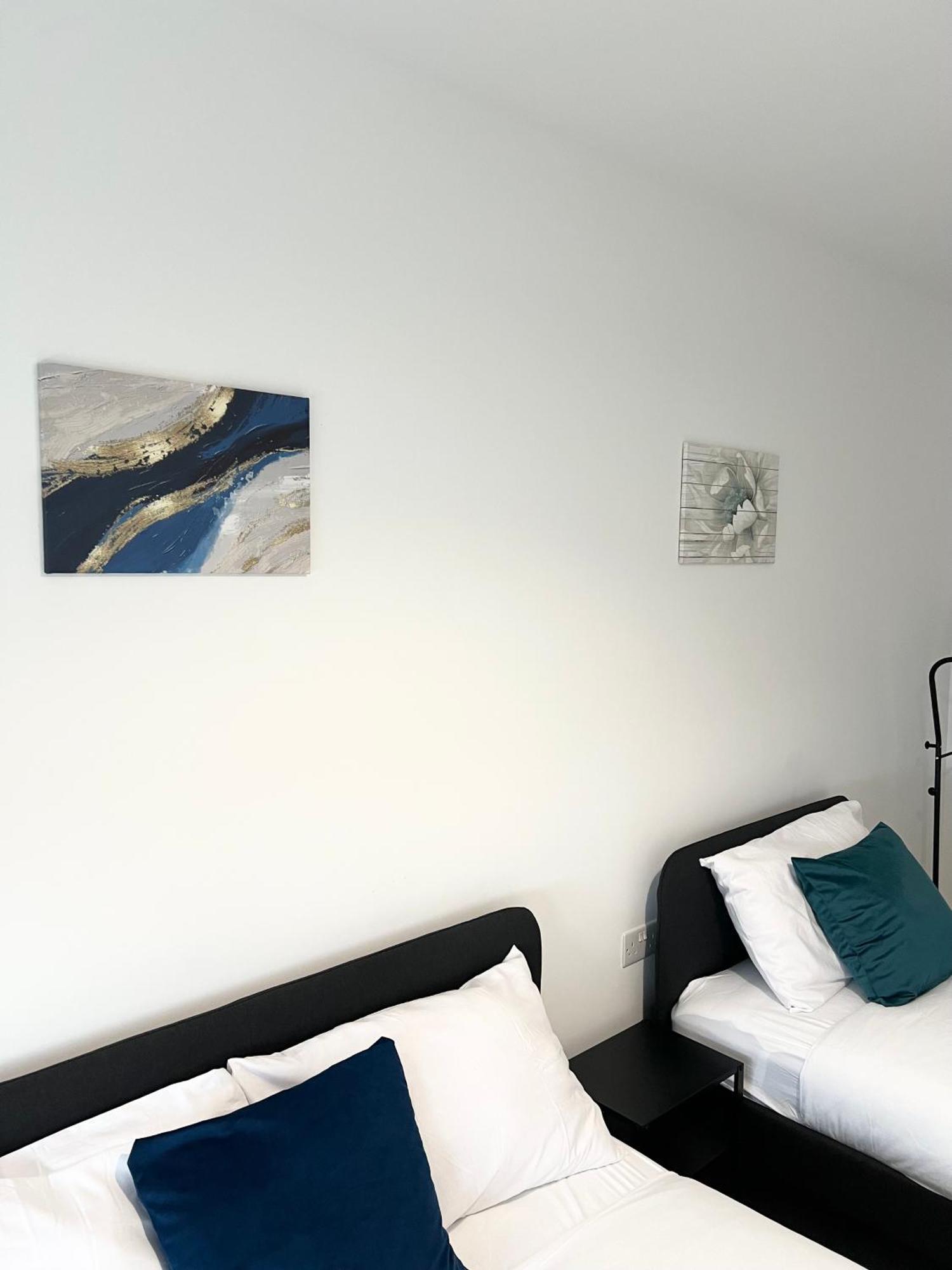 Modern, New, Amazing In East London! * Barking (Greater London)